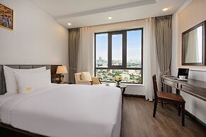 Santa Luxury Hotel