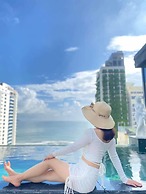 Santa Luxury Hotel