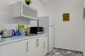 1 Bedroom Apartment With Balcony