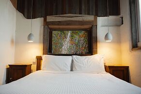 Bed in a Shed