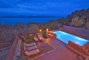 Thalia Cottage