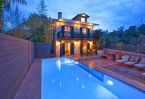 Thalia Cottage