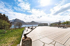 Private Cozy House by the Fjord