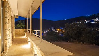 Villa Moonshine