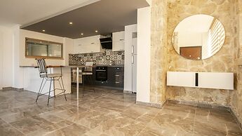 Villa Moonshine
