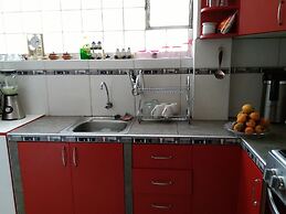 Shanell House - Hostel