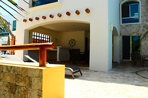 Box Cay Luxury Ocean Front Villa