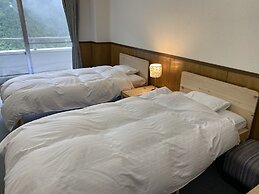 Riverside Hostel B&B – Hostel
