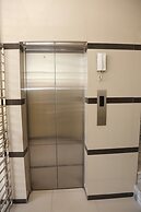 Hak Mall Suites