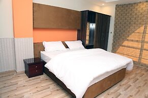 Hak Mall Suites
