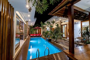 Maneh Villa