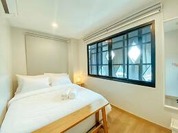 YakThai Poshtel