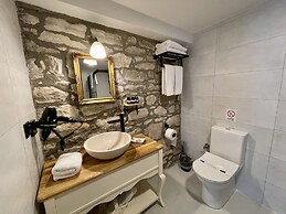 Urla Taş Konak Otel