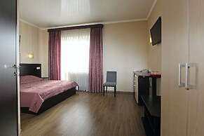 Hotel Monarch