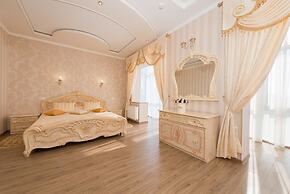 Hotel Monarch