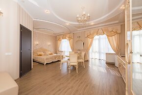 Hotel Monarch
