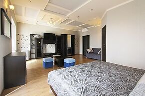 Hotel Monarch