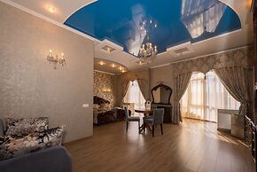 Hotel Monarch