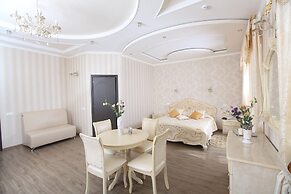Hotel Monarch