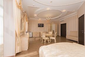 Hotel Monarch