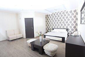 Hotel Monarch