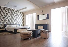 Hotel Monarch