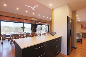 Cove View Retreat