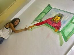 B&L Islanders Inn - Hostel