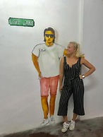 B&L Islanders Inn - Hostel