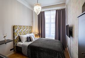 Chateau 9 Apartments by Adrez Living