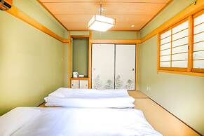Shinsaibashi Qilv Apartments
