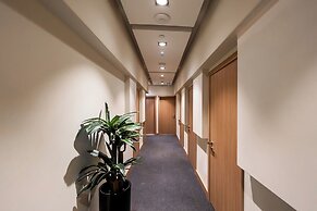 Sleepover Terminal 1, Concourse D – formerly sleep ‘n fly