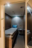 Sleepover Terminal 1, Concourse D – formerly sleep ‘n fly