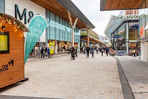 Superior Apartment Bracknell Centre