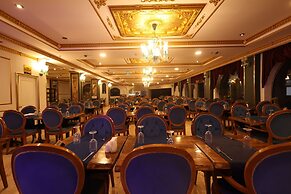 Emin Koçak Thermal & Spa - Convention Center