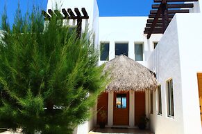 Iz Cay Luxury Ocean Front Villa