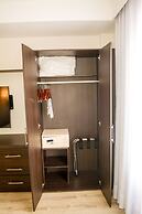 Stain Loft & Suites
