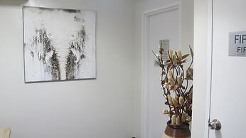 Sleek apartment Unit 87