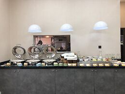 TIME Express Hotel Al Khan
