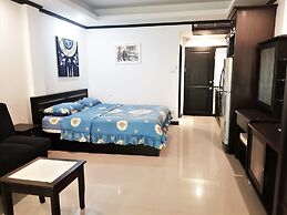 Large Studio Baan Suan Lalana