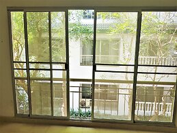 Large Studio Baan Suan Lalana