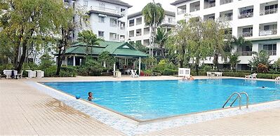 Large Studio Baan Suan Lalana
