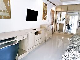 Sea View Corner Condo Jomtien