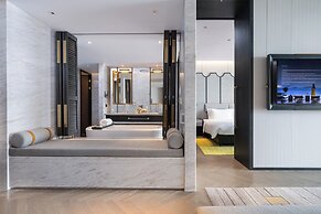 Hoiana Hotel & Suites