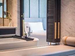 Hoiana Hotel & Suites