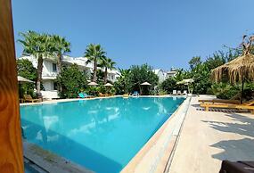 Kiris Garden Hotel