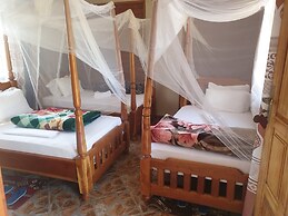 Mantis Lodge & Camping Site