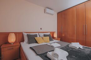Pool Apartments Tolo