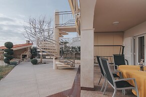 Pool Apartments Tolo