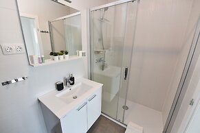 Pool Apartments & Rooms Mare